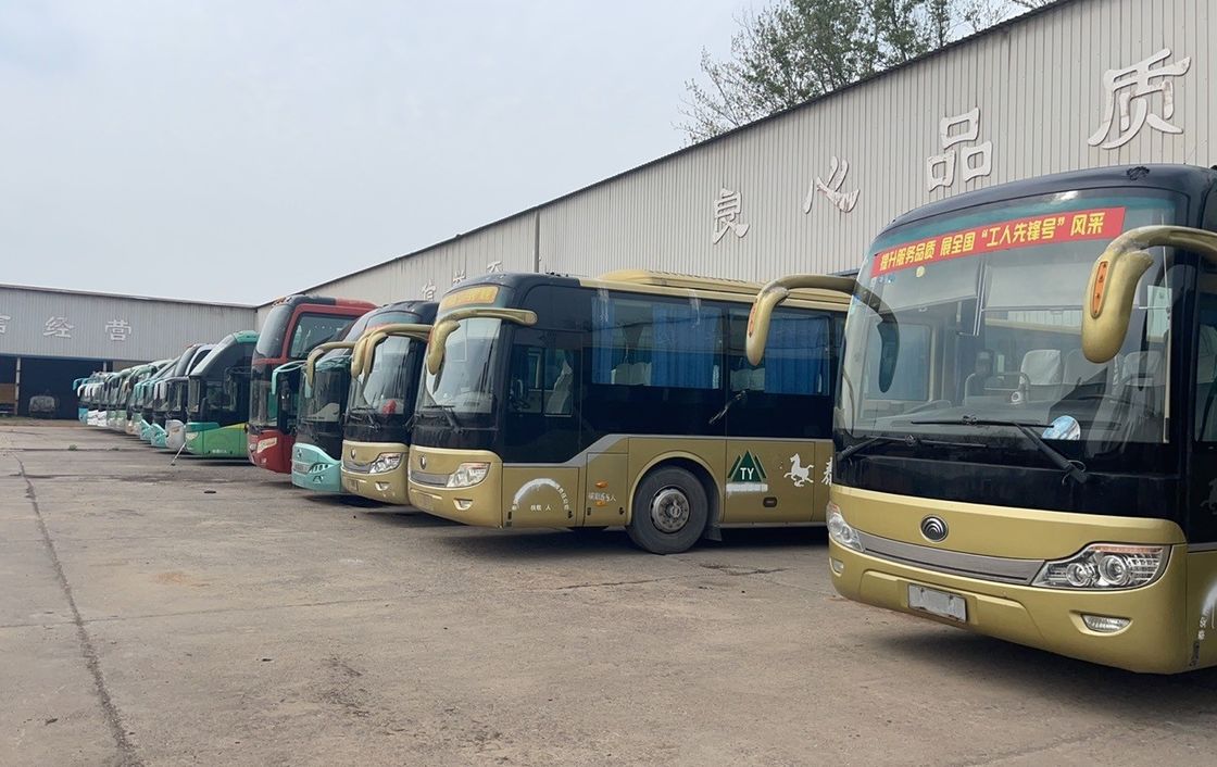 Autobús de luxo de 65 lugares com cor personalizada e capacidade de 11839 ml
