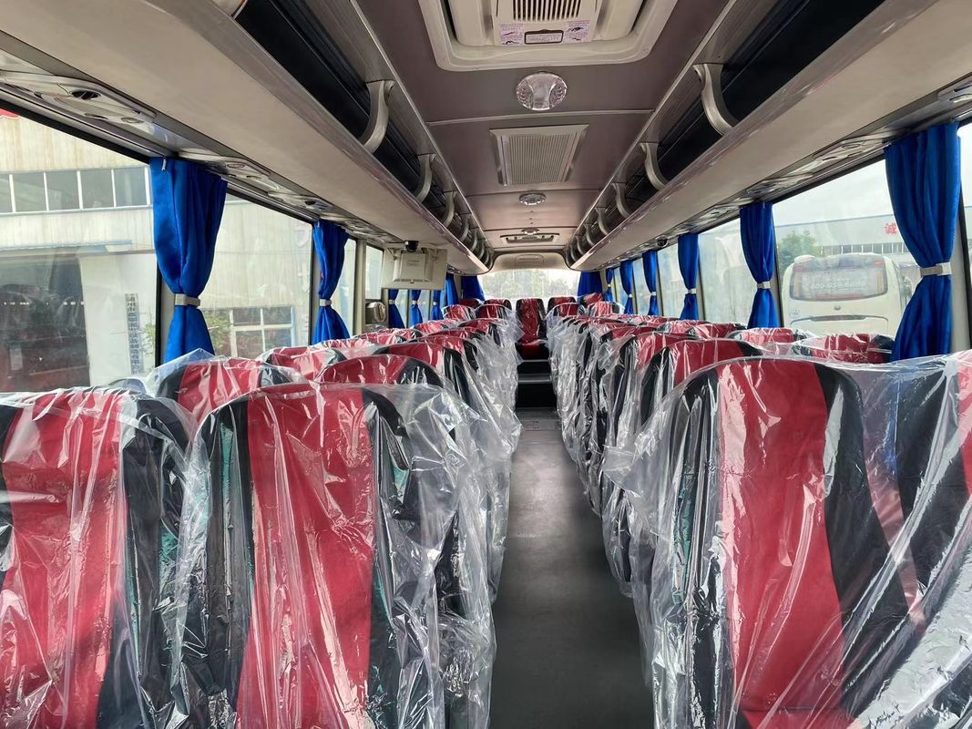 Velocidade máxima 100 km/h Autocarro usado Youtong ZK6122 com 55 lugares e banheiro interno