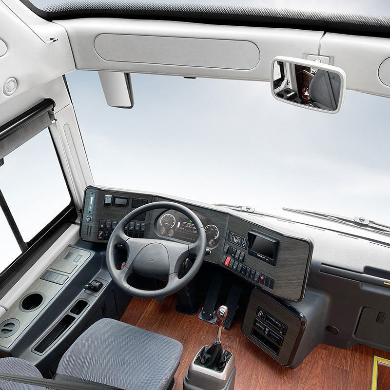 Eixo traseiro 13T/Fremas de tambor Luxury 50 60 Passenger Bus de 60 lugares com distância entre eixos de 6080 mm