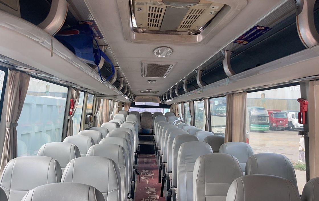 Autobus de segunda mão de 45 a 65 lugares com capacidade de motor de 4-6L e tipo de combustível diesel