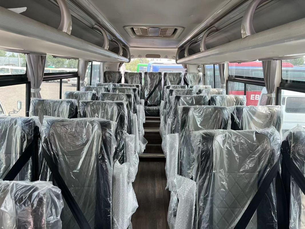 Autobús de luxo diesel de 47 lugares com RHD e motor modelo YC6J245-30