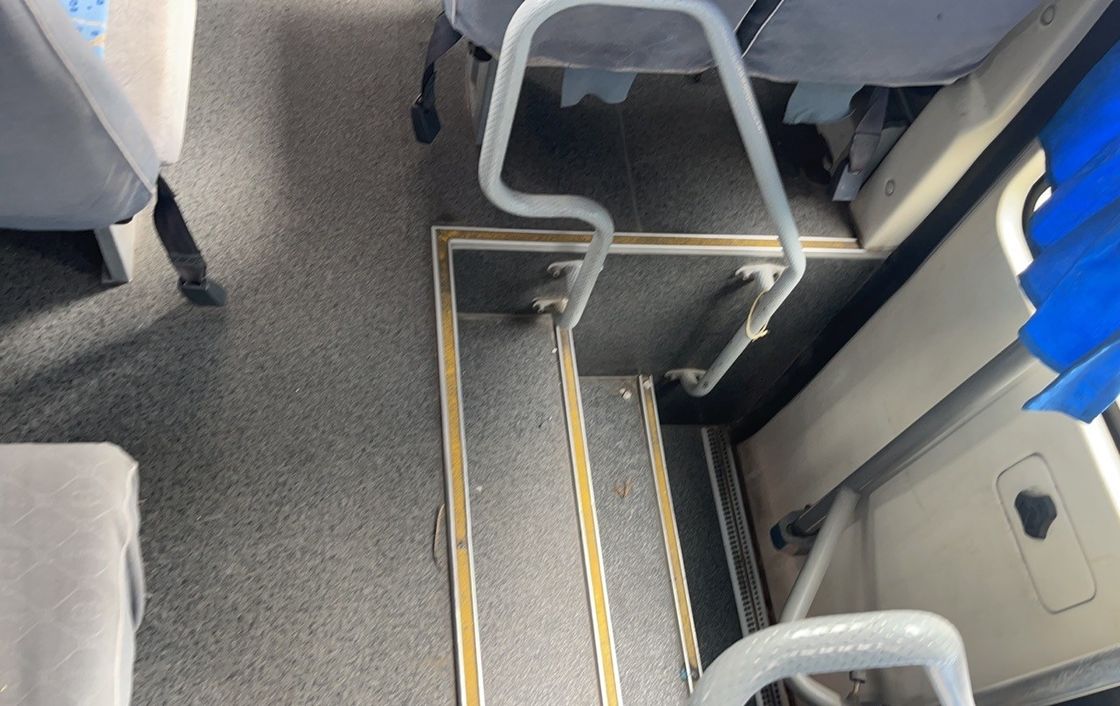 Venda de autocarros usados com capacidade de motor de 65 lugares Diesel luxuosos autocarros usados em melhor estado