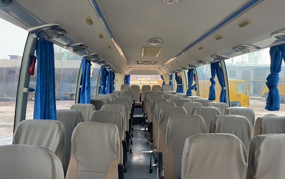 Autocarro escolar de luxo de segunda mão de tipo combustível diesel 2017 Ano 60 Assentos Autocarro de autocarro usado