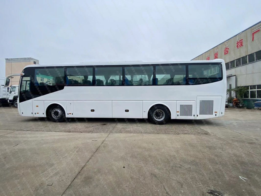 Ônibus de luxo ônibus usado com combustível Deisel e em ônibus de passageiros 50 lugares