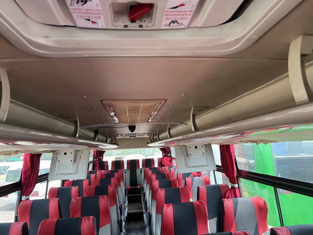 50 lugares de autocarro usado LHD de segunda mão Youtong ônibus de passageiros em boas condições