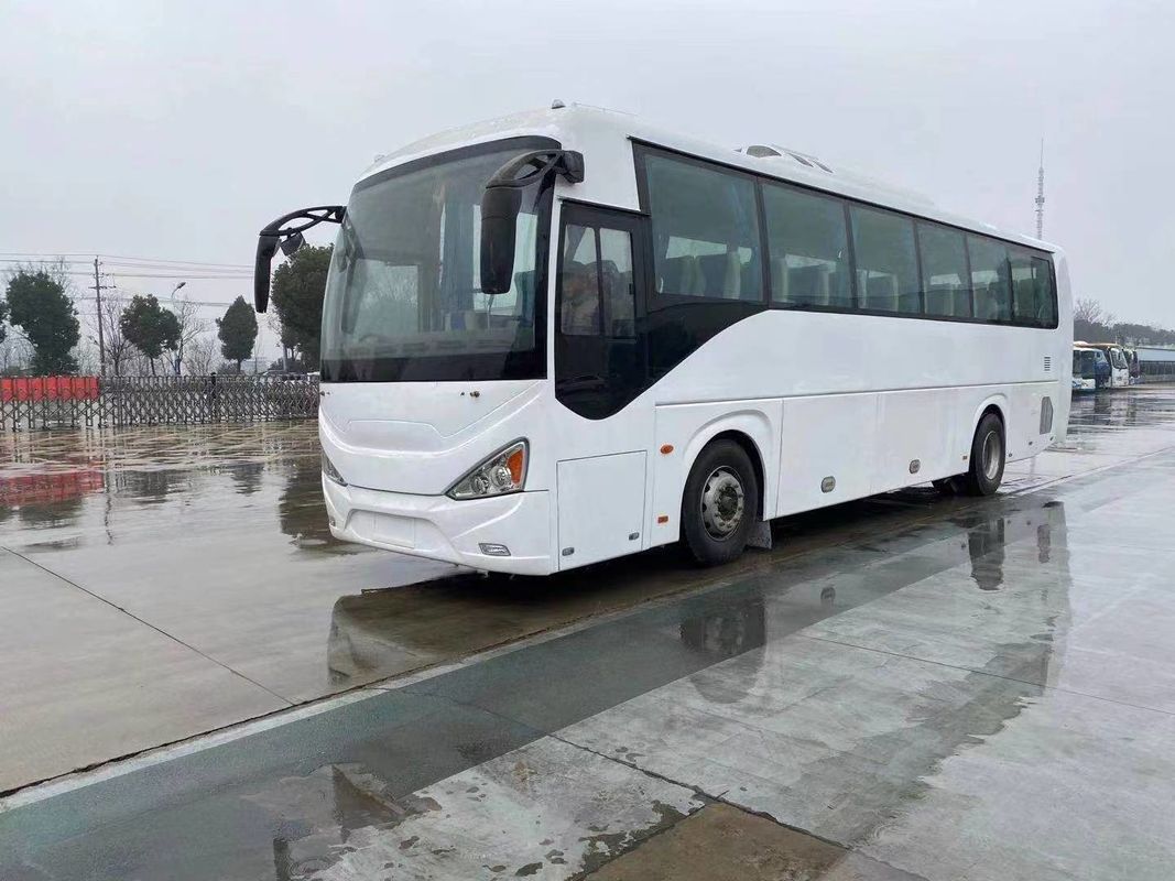 Autocarro de luxo usado de 12m 50 lugares com motor 4GR e velocidade máxima de 200 Km/h