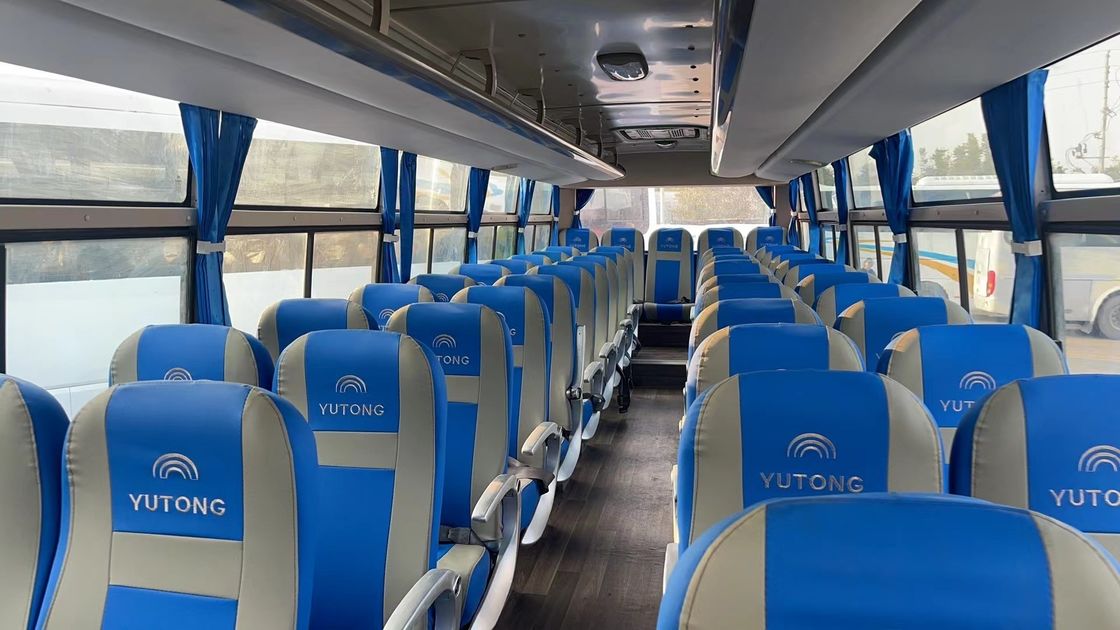 Autocarro de autocarro chinês com capacidade e desempenho de 45 1 lugares