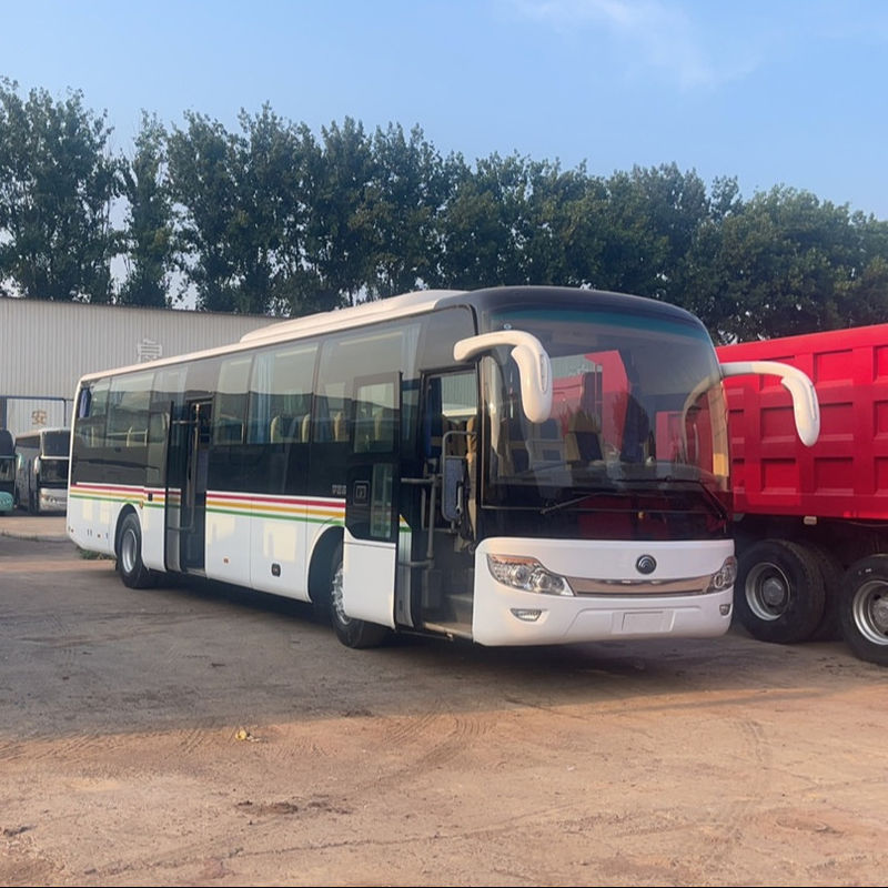 Autocarro de segunda mão LHD de 54 lugares de segunda mão de passageiros urbanos com transmissão manual