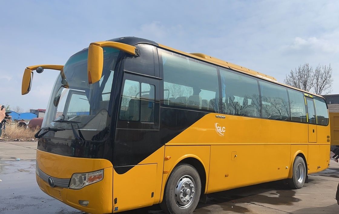 2013 Ano Modelo de ônibus de 60 lugares Luxury Tour Passenger Coach Tipo de transmissão manual