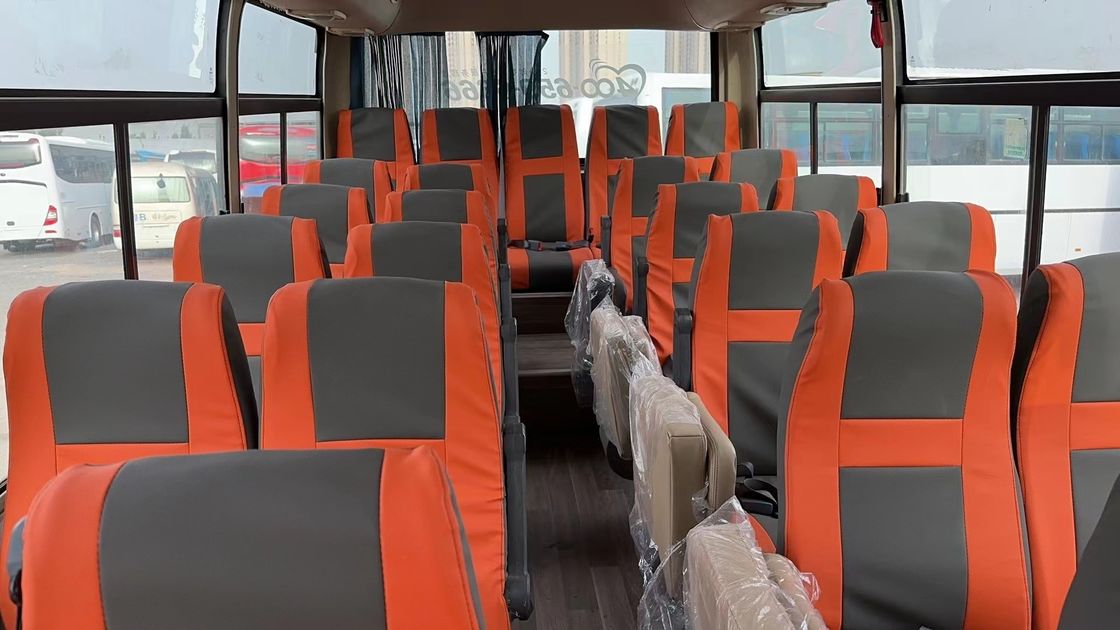 Ônibus de passageiros usado da cidade de Youtong com 3300 mm de base de rodas e capacidade de tanque de combustível de 90 L