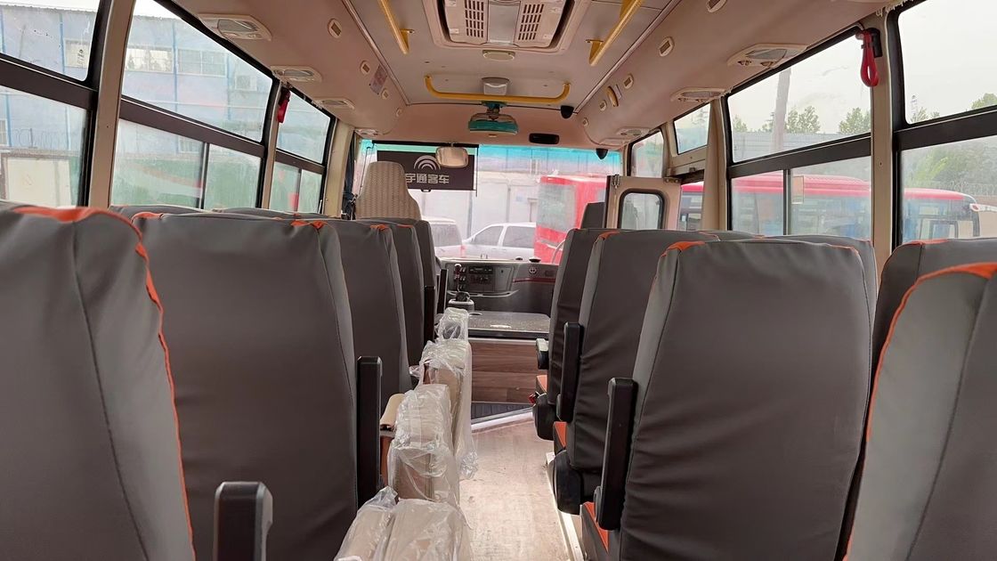 Ônibus de passageiros usado da cidade de Youtong com 3300 mm de base de rodas e capacidade de tanque de combustível de 90 L