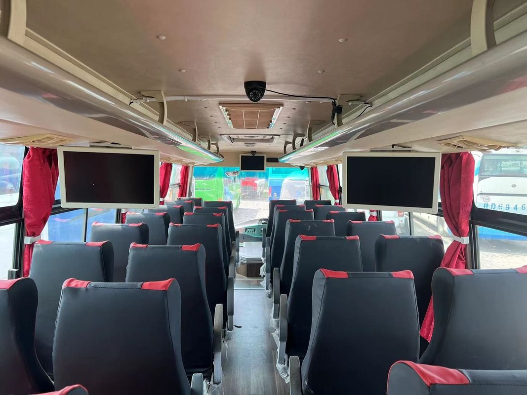 Autobuses usados remodelados com tração à direita com capacidade de motor de 6-8L em 12000*2500*3955mm
