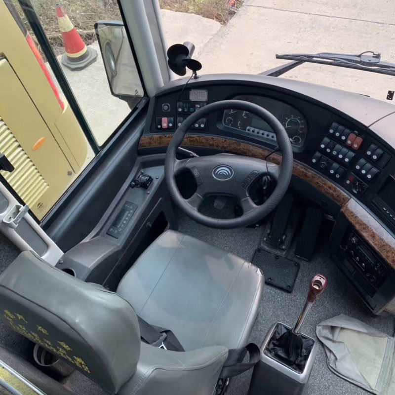 Autobus Diesel de 70 lugares em África Mercado com e Euro ll Emissão por Youtong