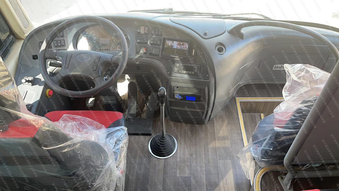 Autocarro usado com peso bruto de veículo de 14660 kg Luxo turístico e direção hidráulica