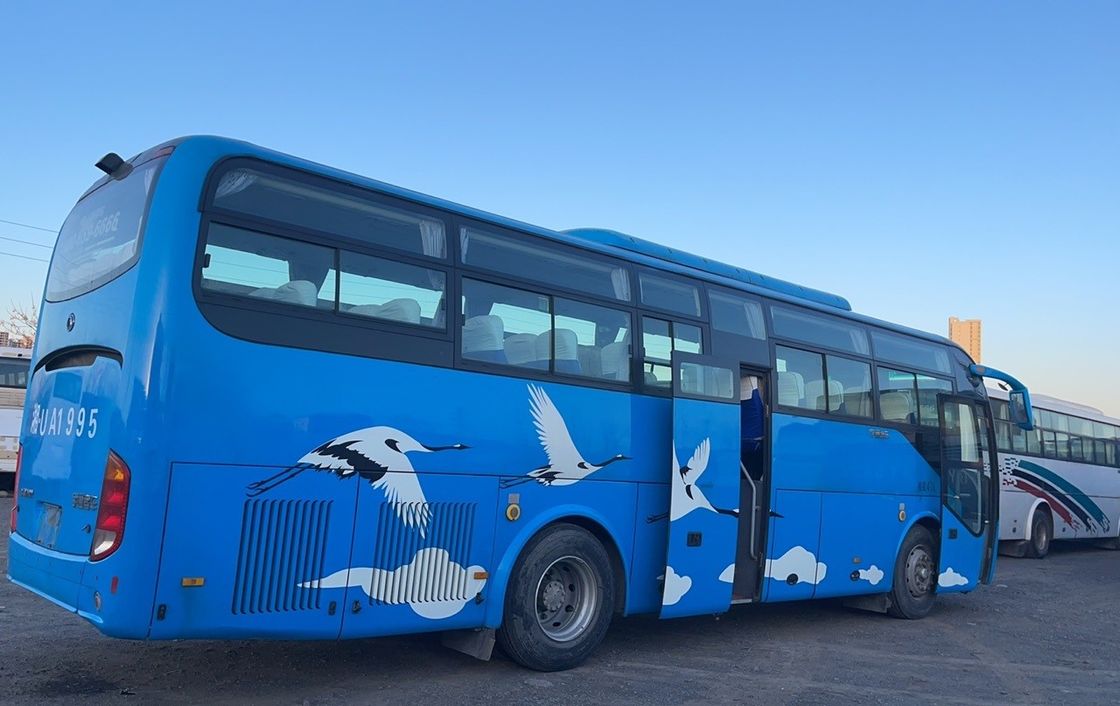 Autocarro usado de 47 lugares com motor diesel de 10 metros com câmera G.V.W. 15000kg de câmera de mídia