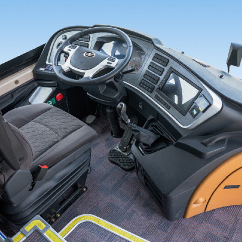 Autobus de luxo com 60 lugares e tipo de combustível diesel