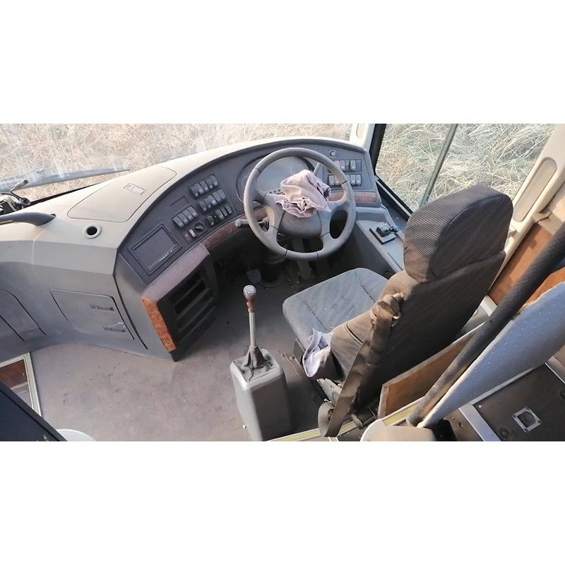 Luxury Diesel Used Coach Bus com padrão de emissões Euro 3 e estilo de luxo