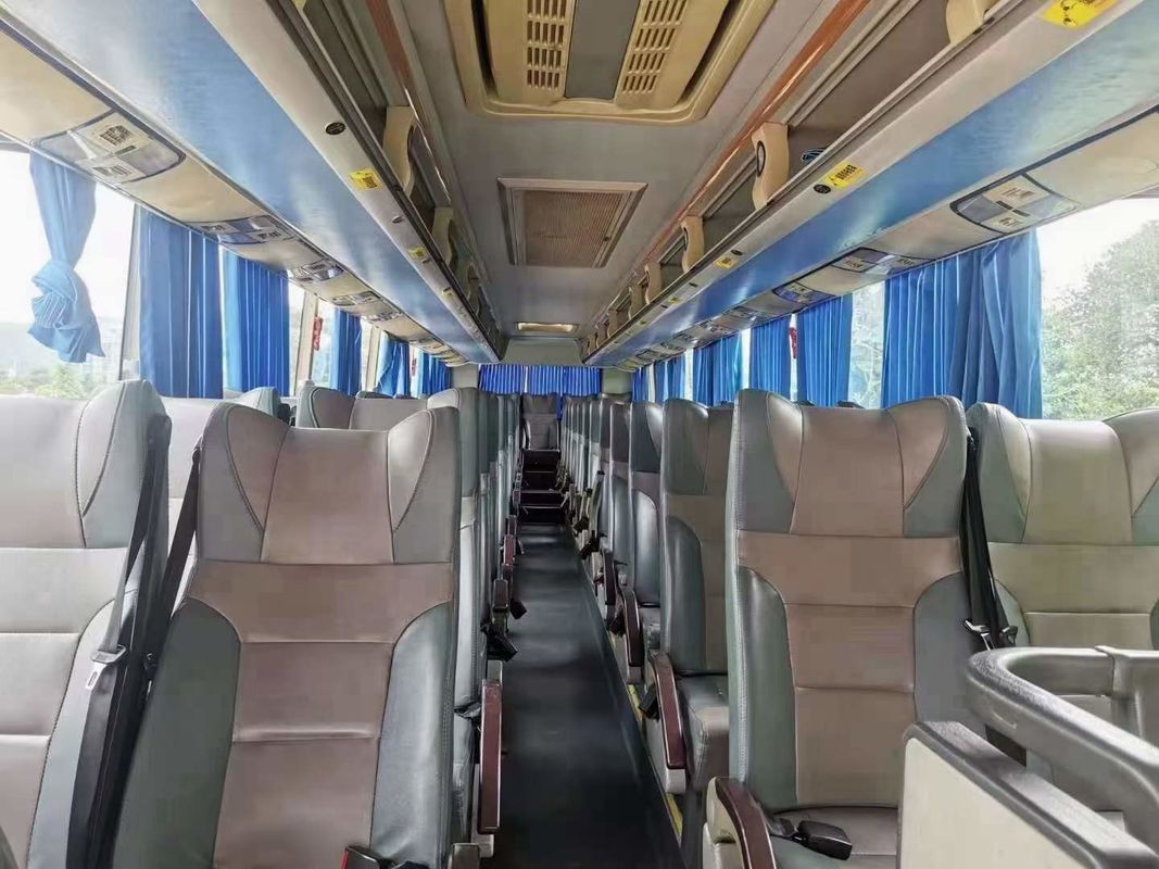 Autobús de turismo de 12 metros de segunda mão com 50 lugares e suspensão de mola de folha