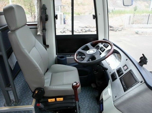 Transmissão manual ônibus público autocarro Dongfeng ônibus usados e ônibus com 25-30 assentos