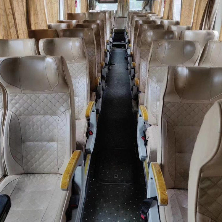 Autocarros e autocarros usados de 50 a 60 lugares King Long Bus Coach para atender às necessidades dos clientes