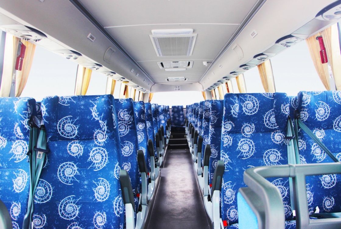 Autobuses usados de 180HP e 42 lugares com motor YC6J245-20 e tipo de acionamento LHD/RHD