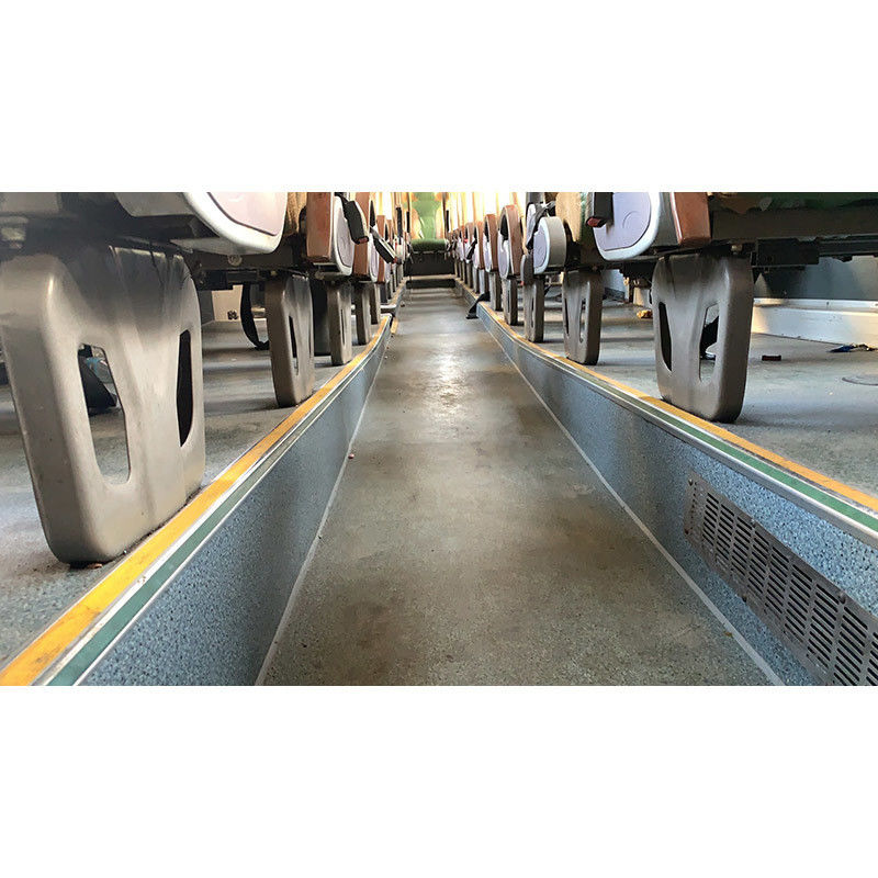 Transporte Público Utilizado 67 lugares autocarro com capacidade do motor 8L e potência do motor 213kw