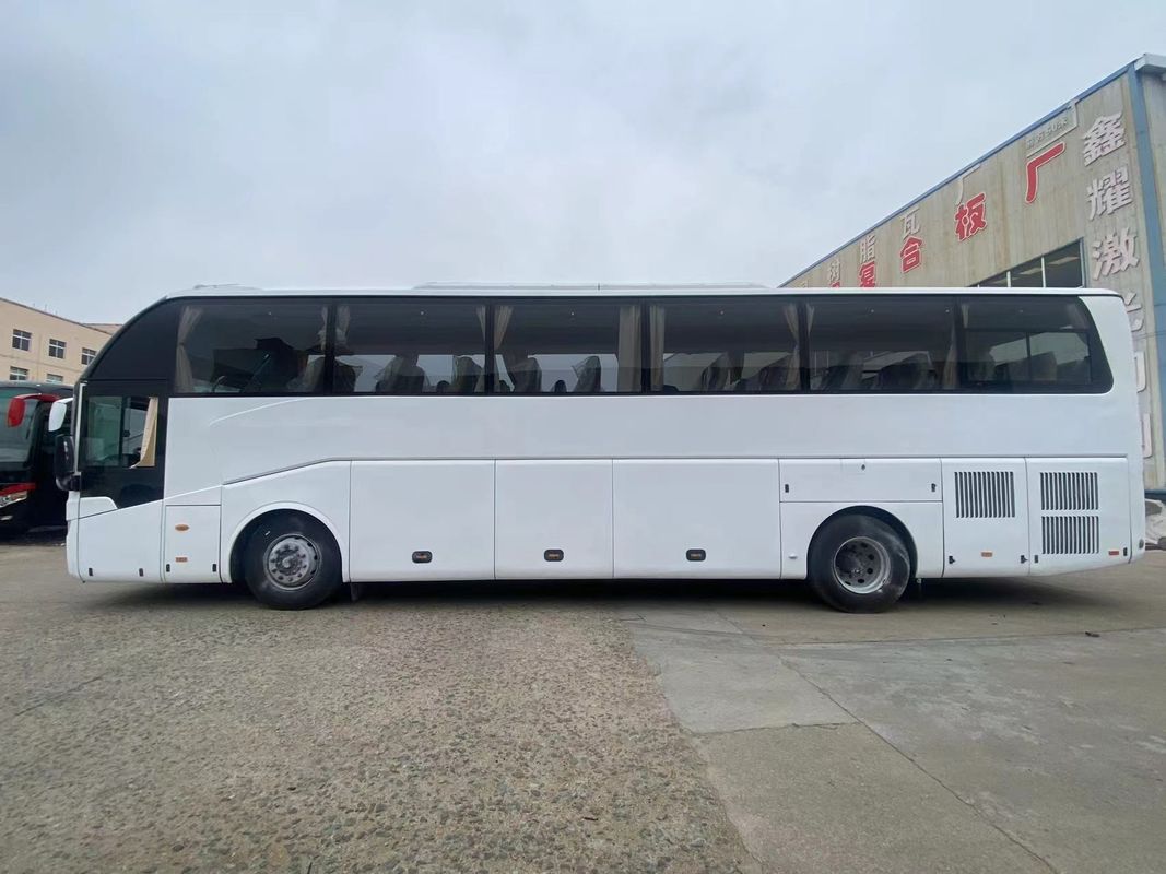 Autocarro turístico de luxo de grande espaço com padrão de emissões Euro 3 e pneu 298/80R22.5