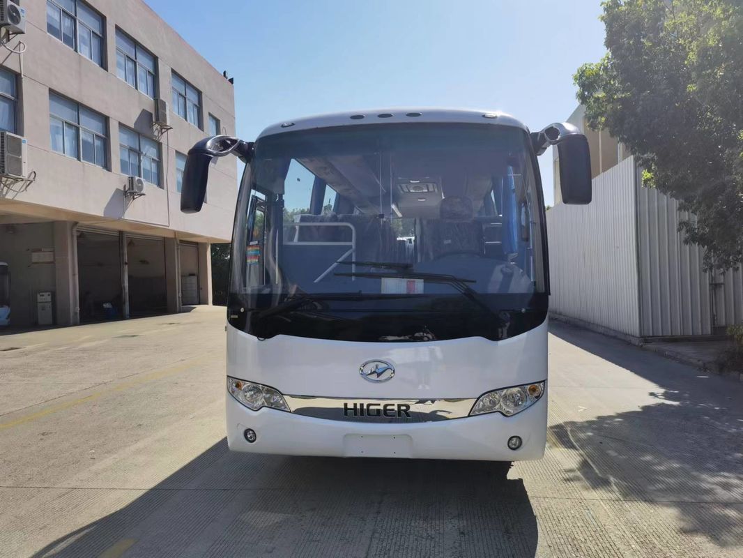 Requisito do cliente 2022 Transmissão manual Luxury Coach Bus com 32 assentos e mesas