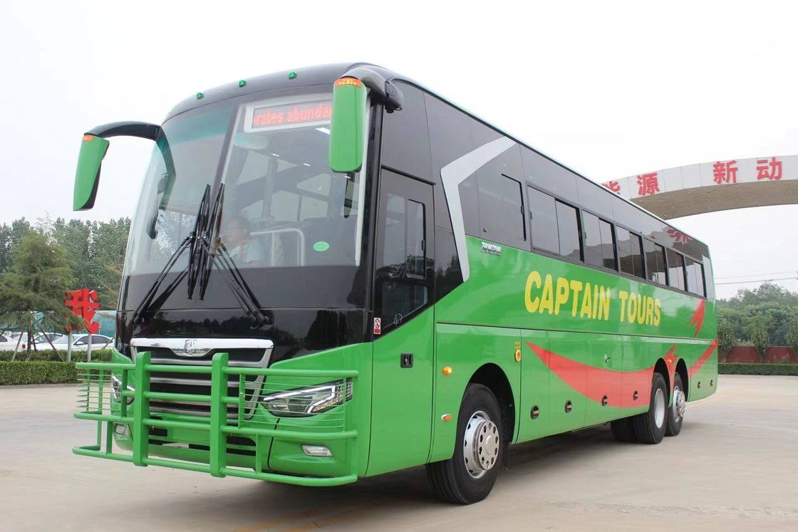 Ônibus RHD confortável de 75 1 1 lugares com suspensão de mola multi-folha e motor diesel