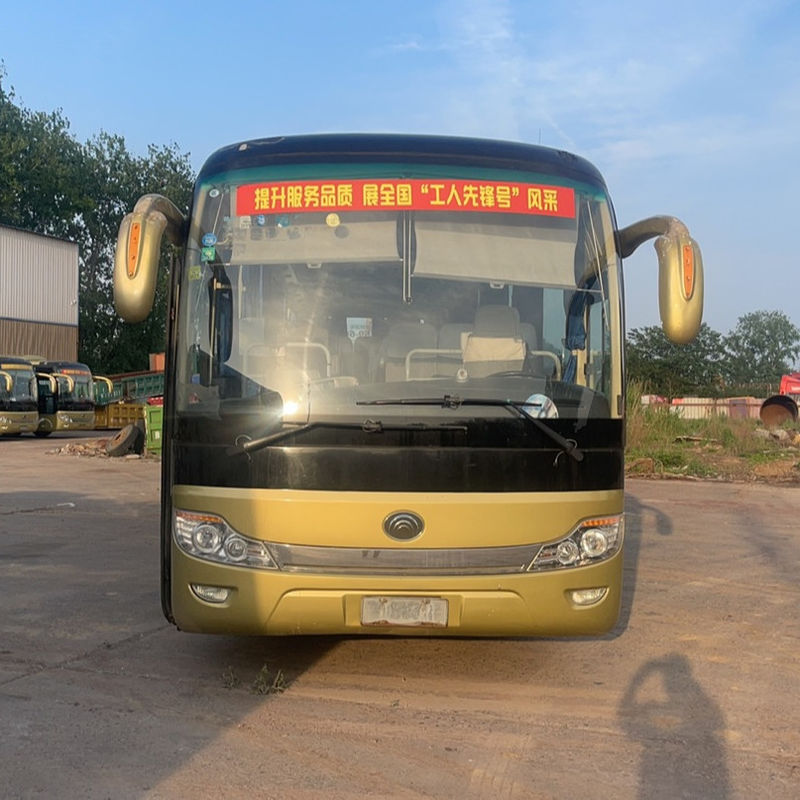Autobuses de passageiros de 65 lugares, com torque nominal de 270/2200 e pneus de 7,50-16