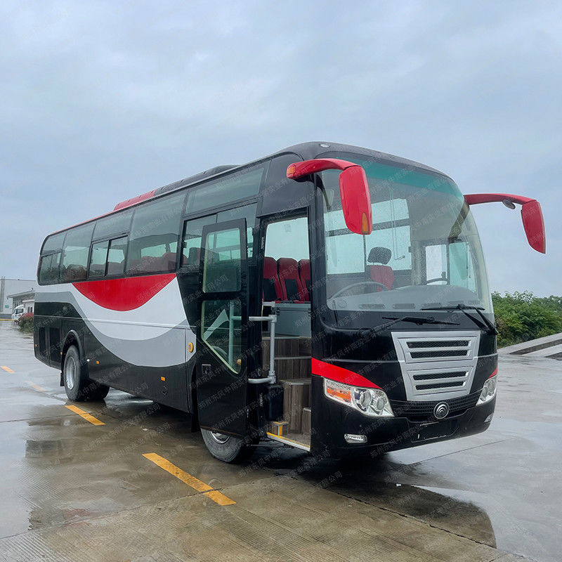 Autobus de luxo com motor dianteiro de 53 lugares com combustível Deisel e capacidade de motor de 4 6L