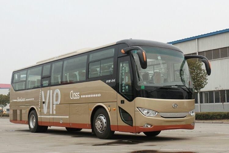 Ônibus urbanos de motor Yuchai 67 lugares 12m Luxo autocarros para transporte urbano confortável
