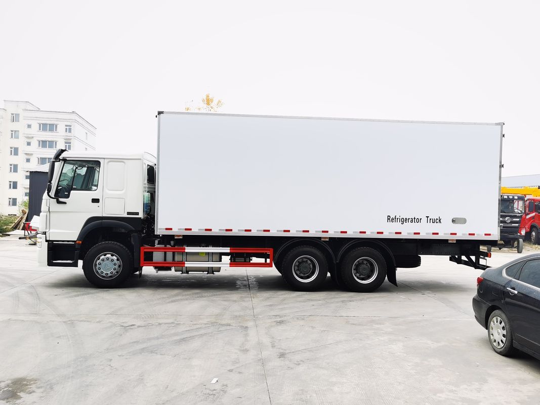 Minus 18 a 20 graus Centigrade Temperatura Sinotruk HOWO 6x4 frigorífico Van Truck