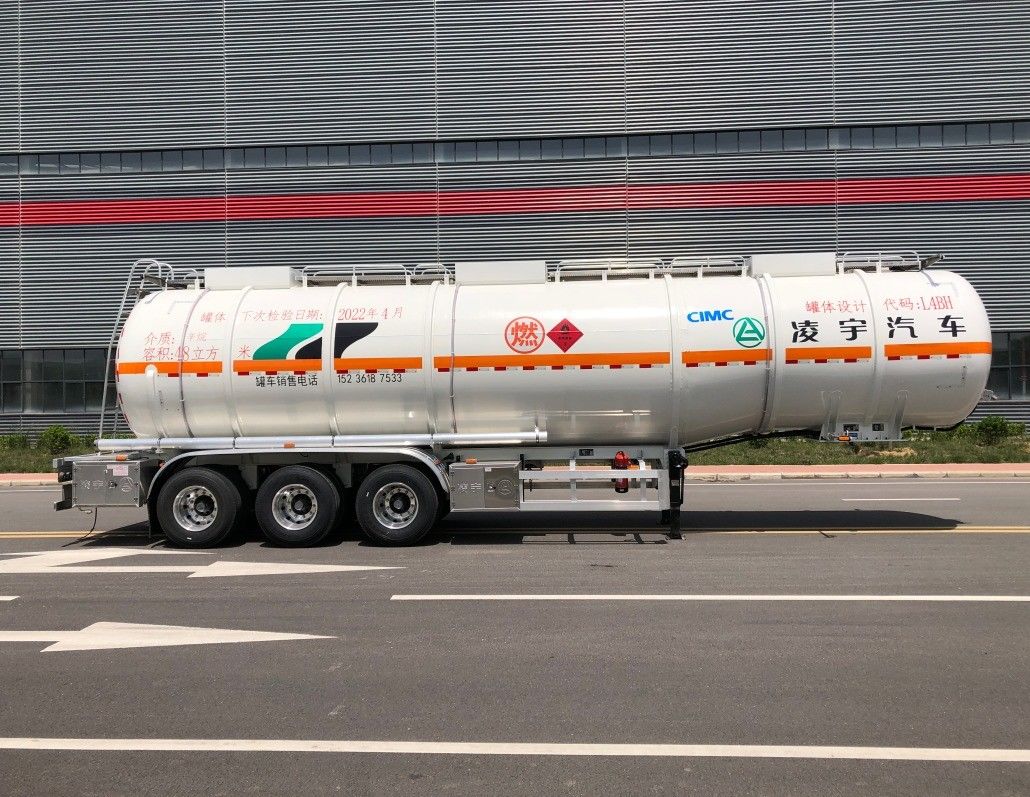 Aço CIMC LINYU 48000 L Trailer de combustível para o transporte de petróleo bruto de forma eficiente