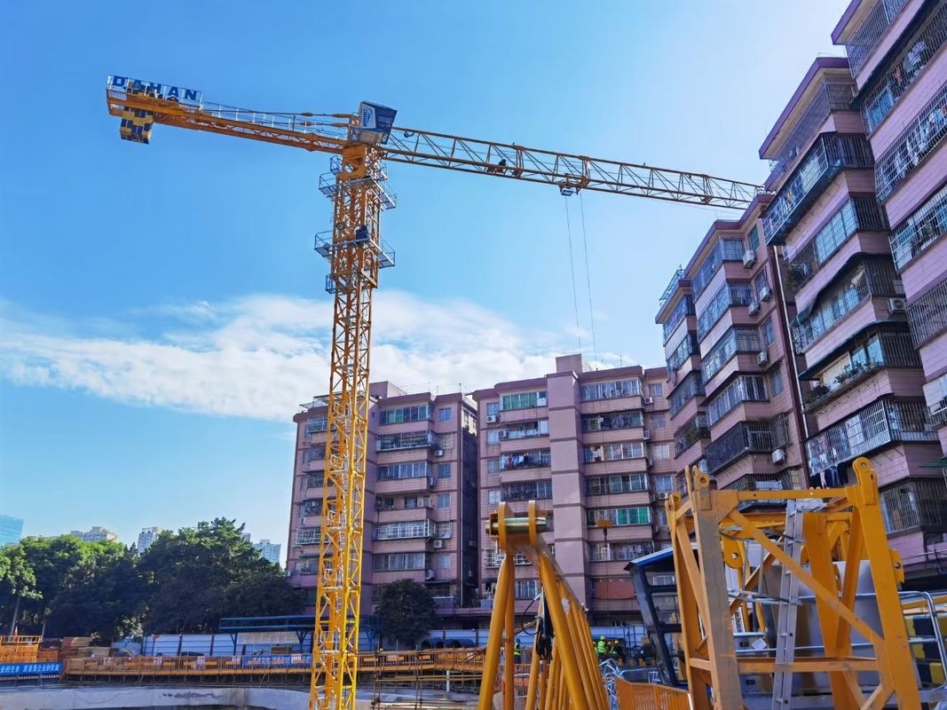30 toneladas de guindaste de torre plana para obras Zoomlion T7015-10E WA7025-10E 70m