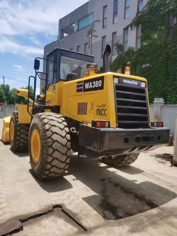 Carregador frontal com carga nominal de 4 TON e comprimento de 4,78 m Carregador Komatsu 380-3 original usado