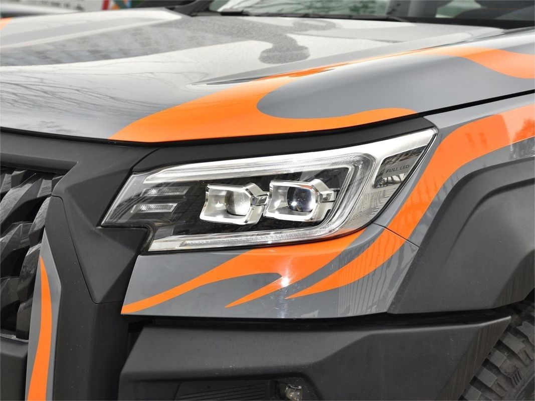 2024 Dongfeng 4*4 8AT caminhão de gasolina com ESC e Alumínio