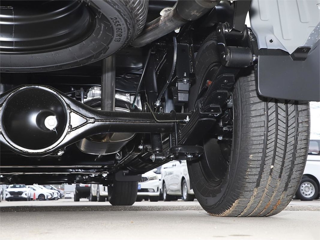 2024 Diesel 4*4 Dongfeng 8AT Rich7 Pickup 73L Tanque Caixa de carga 1510*1562*475mm Assentos de couro