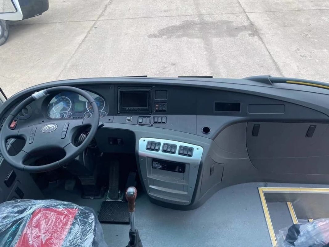 Autocarro de passageiros usado Motor dianteiro 47/57 Assentos Direito de direção Autocarro de transporte Euro 3