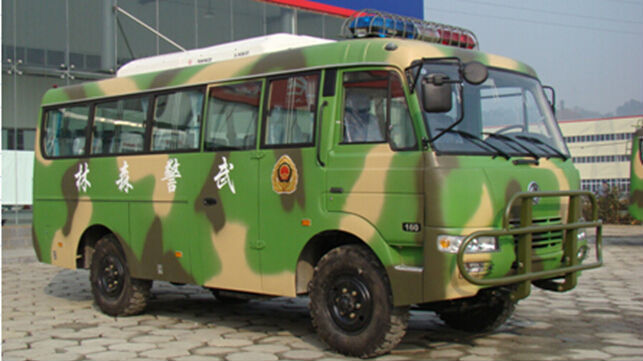 6700mm comprimento 4x4 ônibus do deserto off-road Awd 14 lugares ônibus de passageiros para a África Euro 3 padrão de emissões