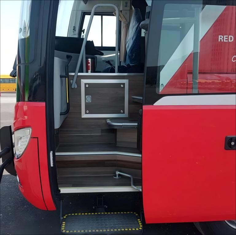 Yutong 12 metros 6126D Ônibus de autocarro Novo ônibus de passageiros LHD Tipo de direção