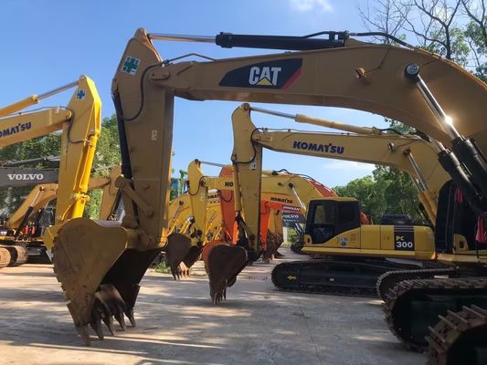 CAT 336D Excavadora com válvula hidráulica Kawasaki e 4001-6000 horas de trabalho em em Xangai