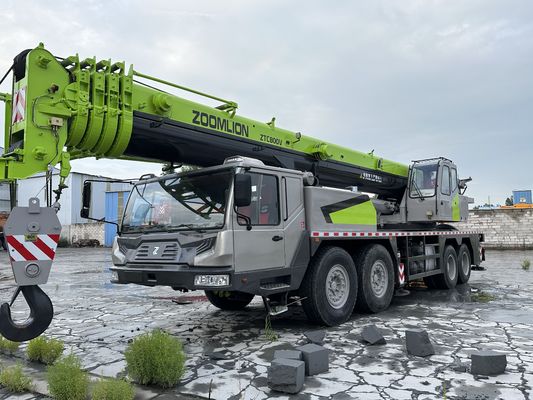 Guindaste de caminhão usado de 80 toneladas com barra reta telescópica de Zoomlion, na Índia