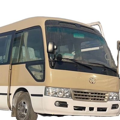 30 lugares LHD Driving Bus com 4104ml de cilindrada e combustível diesel para atender às suas necessidades