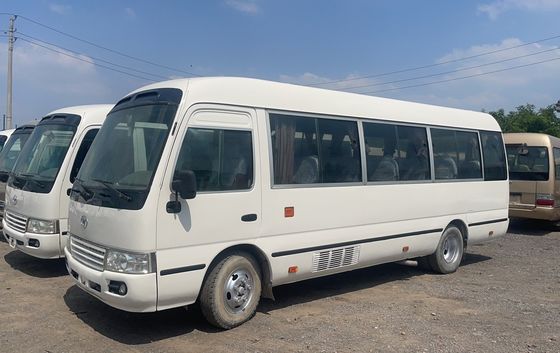 7m 30 lugares Toyo Ta Coaster Motor de ônibus Capacidade 4L Dimensões globais mm 7725x2000x2600