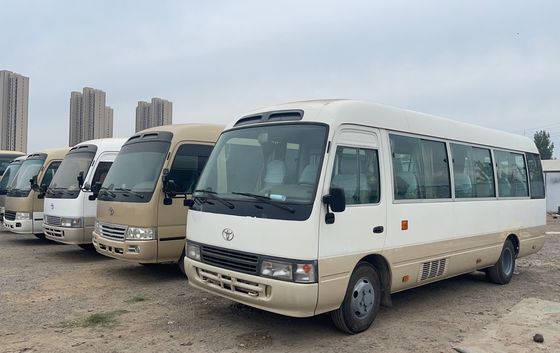 30 lugares Diesel Toyota Coaster Bus Combustível Diesel Requisito do cliente