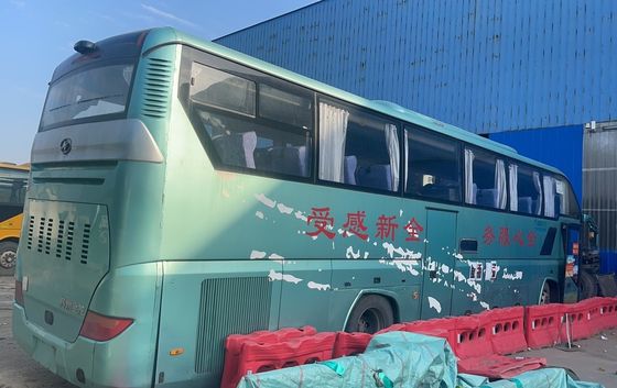 Ônibus de turismo de luxo de passageiros com direção LHD e interior espaçoso
